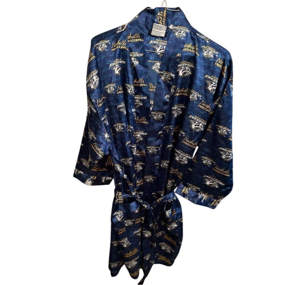 Concept Sports Nashville Predators Unisex Belted Robe S Multicolor NHL Hockey